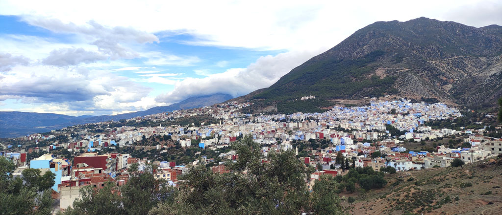 Chefchaouen vue de loin, Maroc