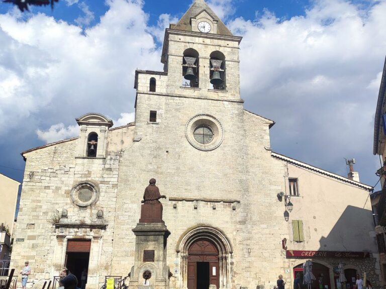 Eglise Notre-Dame-de-la-Tour à Sault en Provence